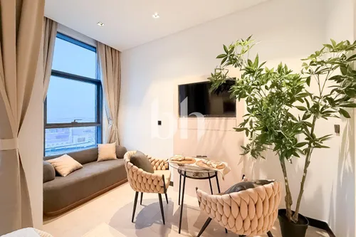 Furnished | Modern Unit | Prime Location Ready