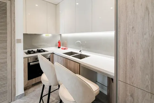 2 Bedrooms Apartment in Peninsula One