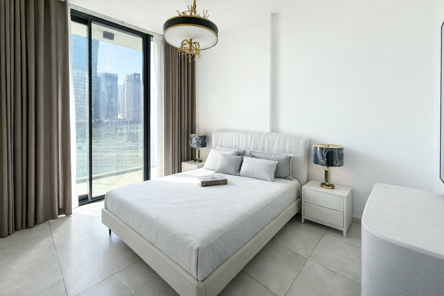 1 Bedroom Apartment in The Paragon by IGO