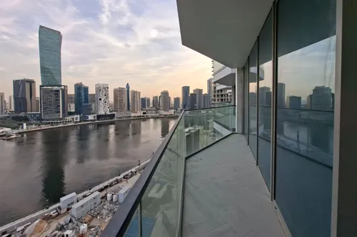 1 Bedroom Apartment in Peninsula Three