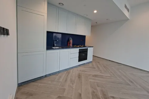 1 Bedroom Apartment in Peninsula Three