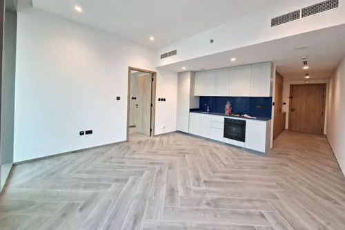 1 Bedroom Apartment in Peninsula Three