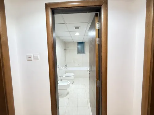 2 Bedrooms Apartment in Ontario Tower