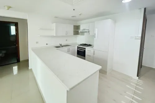 2 Bedrooms Apartment in Ontario Tower
