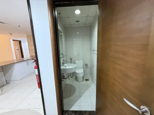 2 Bedrooms Apartment in Ontario Tower