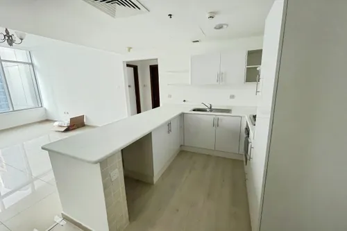 2 Bedrooms Apartment in Ontario Tower