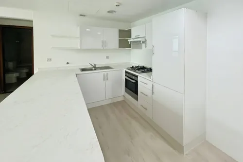 2 Bedrooms Apartment in Ontario Tower