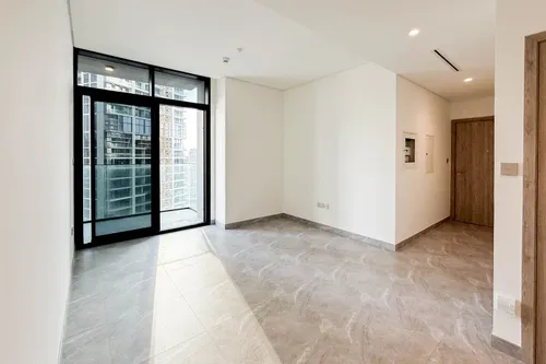 2 Bedrooms Apartment in Peninsula One