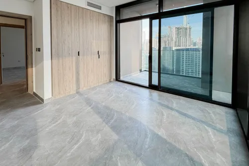 2 Bedrooms Apartment in Peninsula One