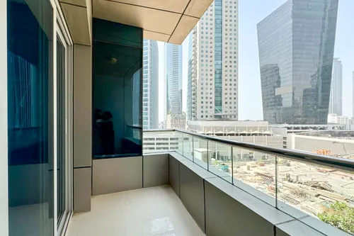 1 Bedroom Apartment in Ontario Tower