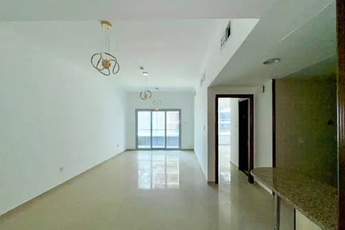 1 Bedroom Apartment in Ontario Tower