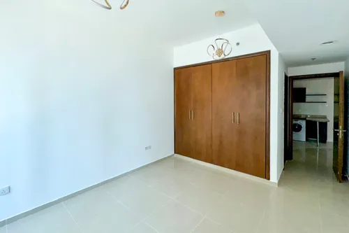 1 Bedroom Apartment in Ontario Tower