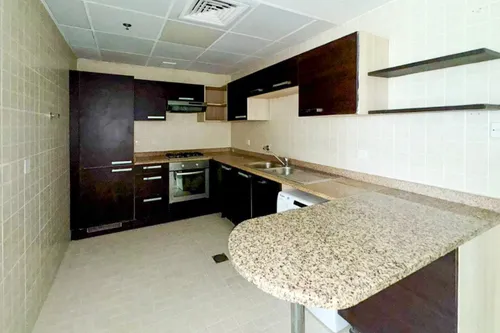 1 Bedroom Apartment in Ontario Tower