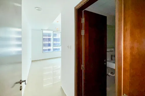 1 Bedroom Apartment in Ontario Tower