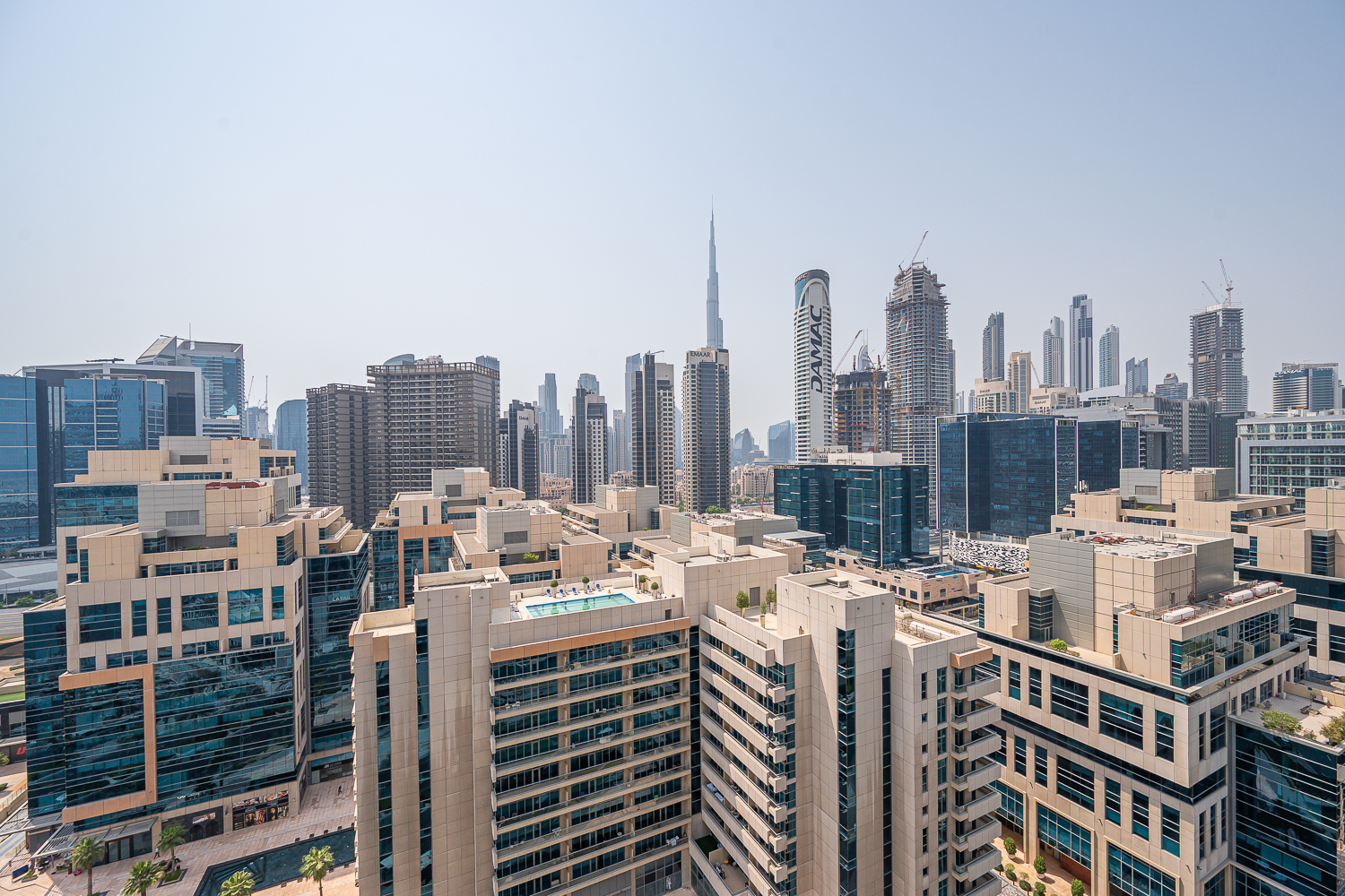 2 Bedrooms Apartment in Trillionaire Residences