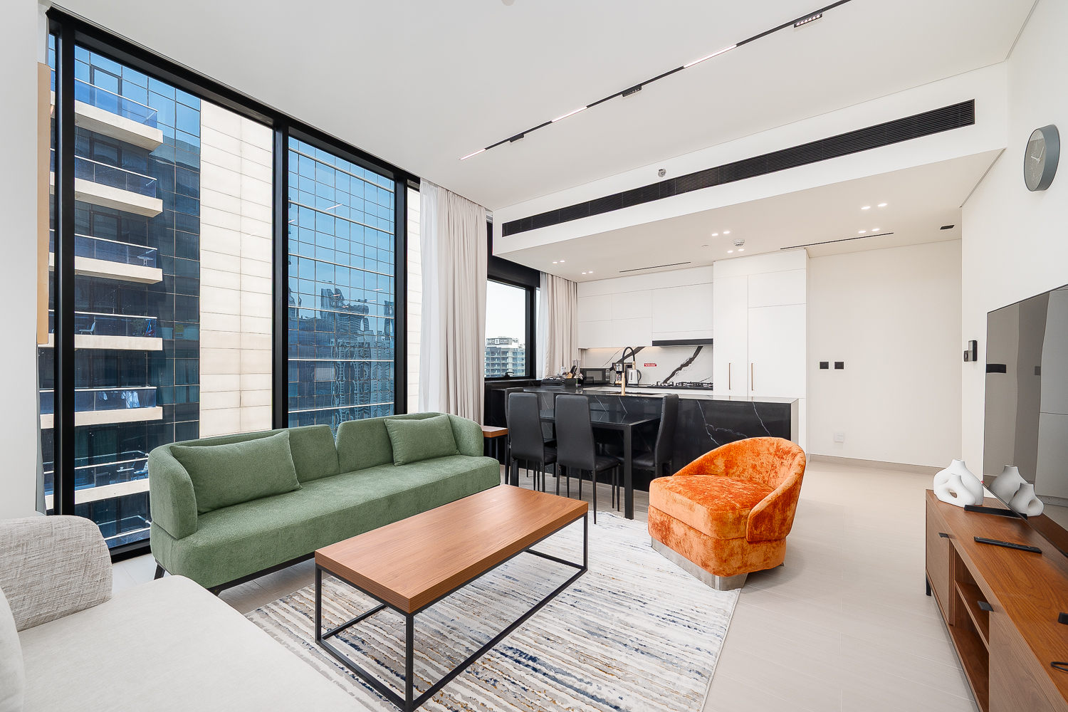 2 Bedrooms Apartment in Trillionaire Residences