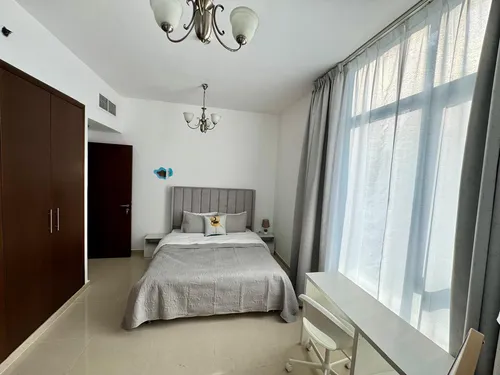 2 Bedrooms Apartment in Ontario Tower