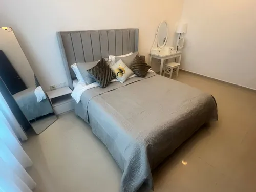 2 Bedrooms Apartment in Ontario Tower