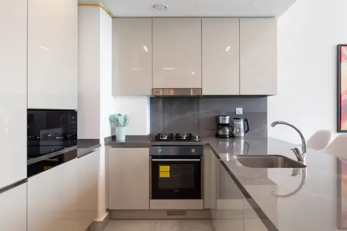 1 Bedroom Apartment in The Paragon by IGO