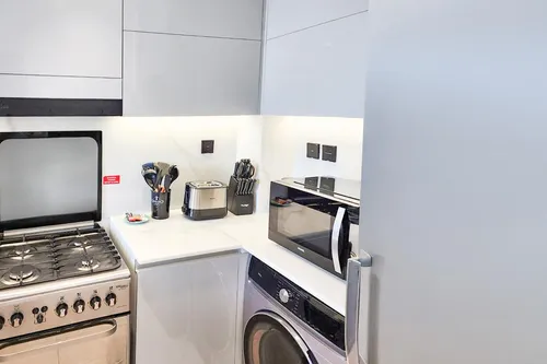 1 Bedroom Apartment in Binghatti Canal