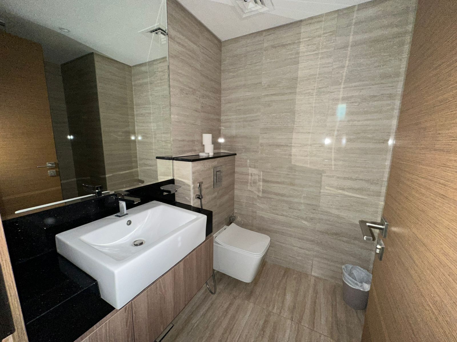 2 Bedrooms Apartment in Urban Oasis