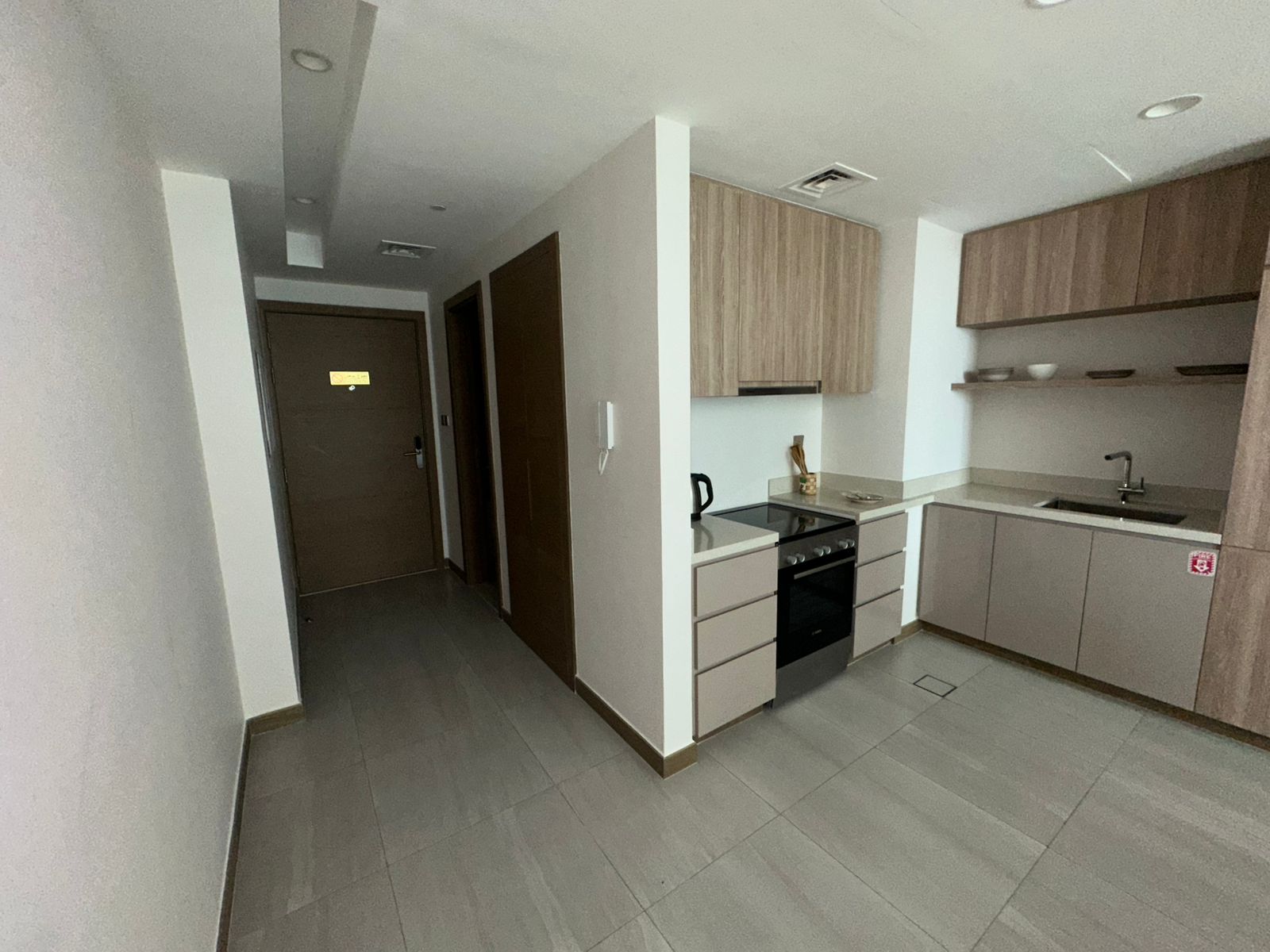 2 Bedrooms Apartment in Urban Oasis