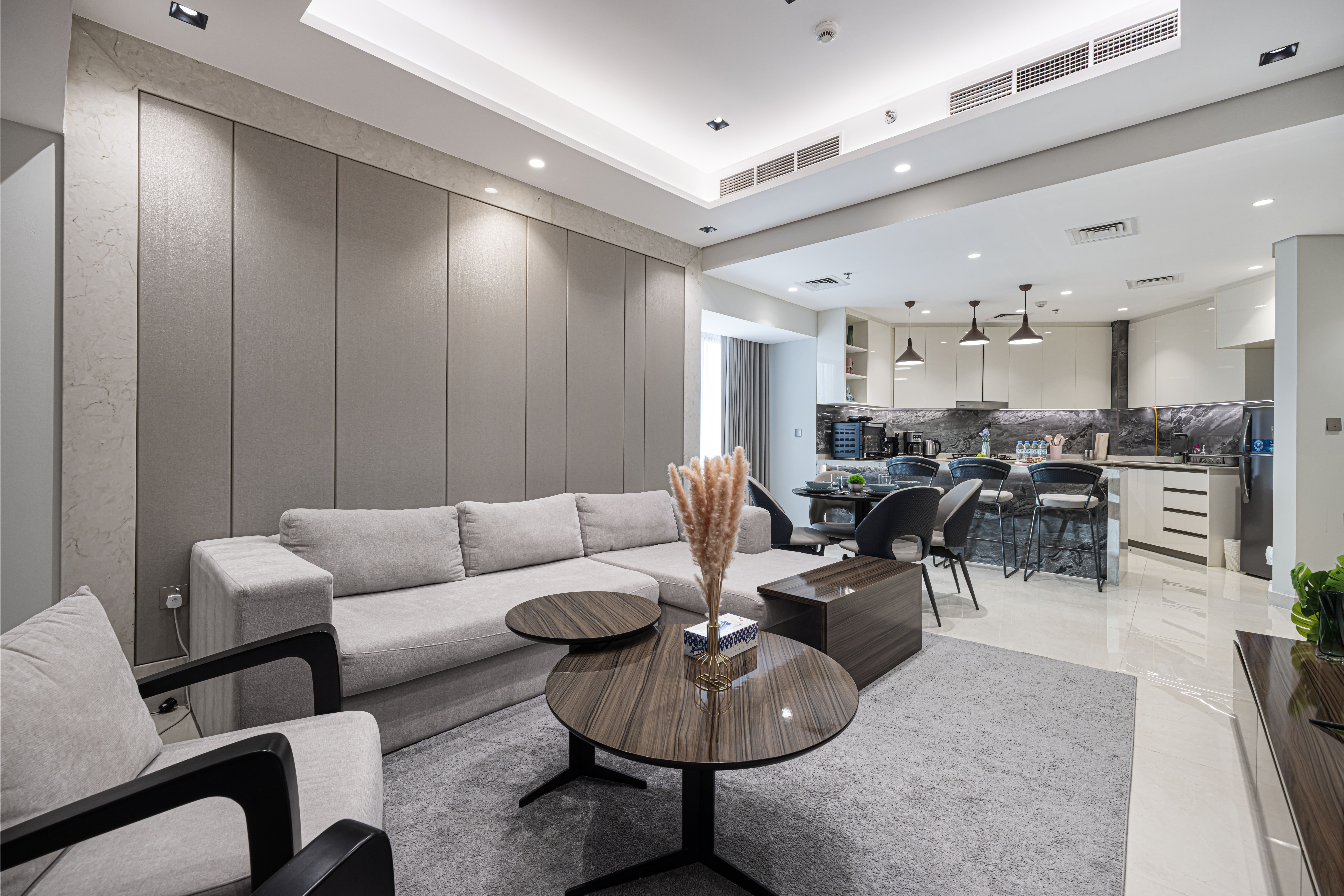 2 Bedrooms Apartment in Nobles Tower