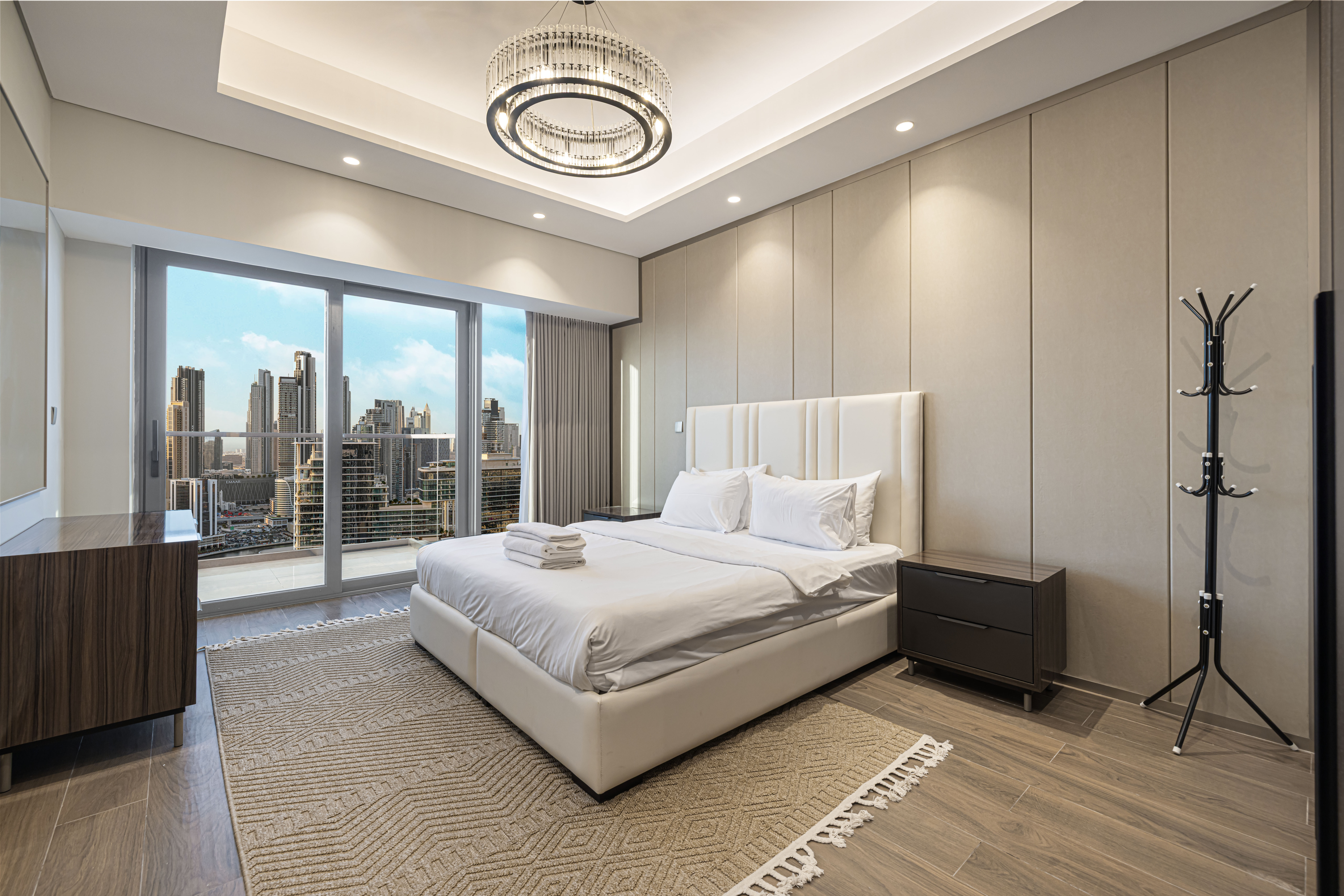 2 Bedrooms Apartment in Nobles Tower