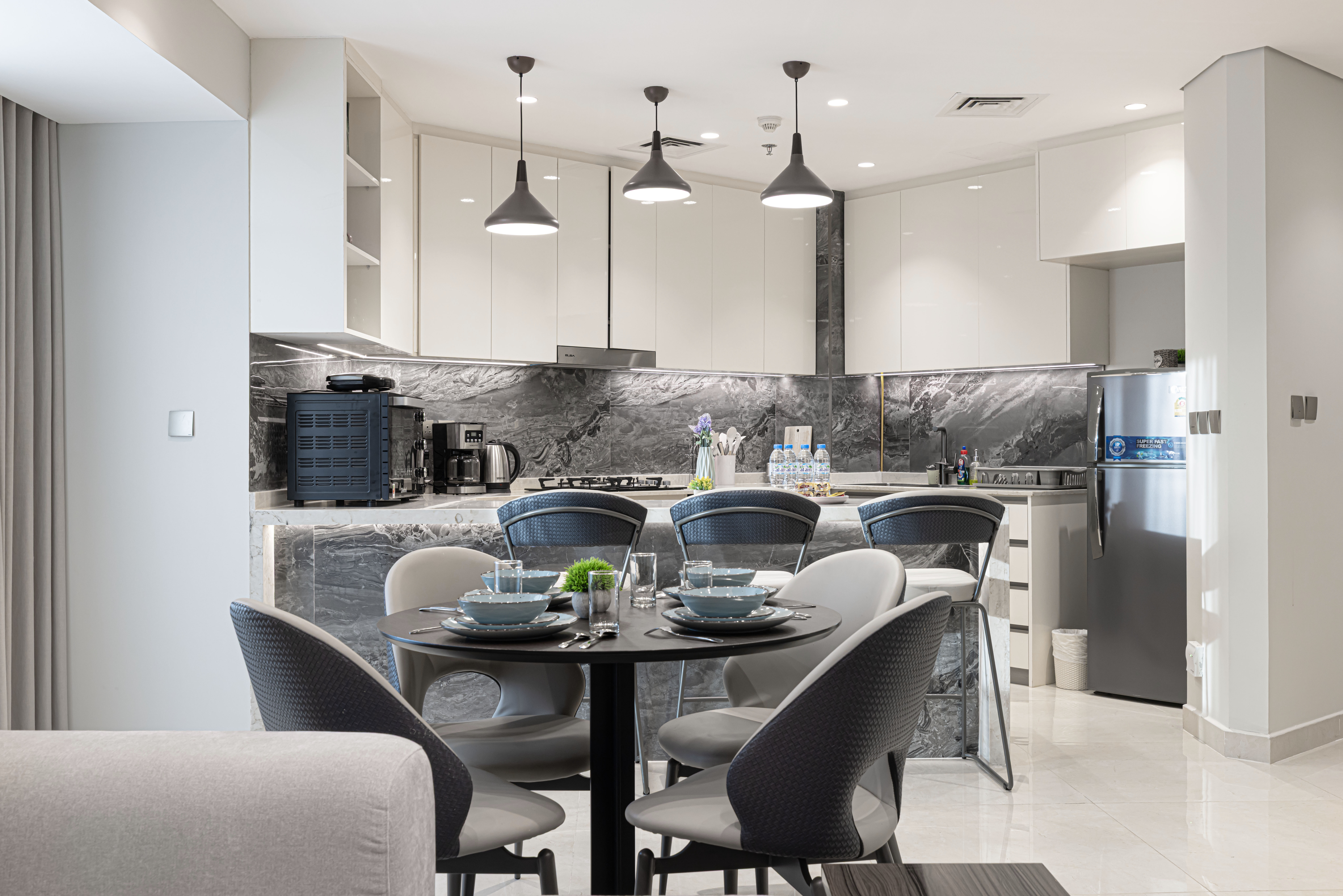 2 Bedrooms Apartment in Nobles Tower