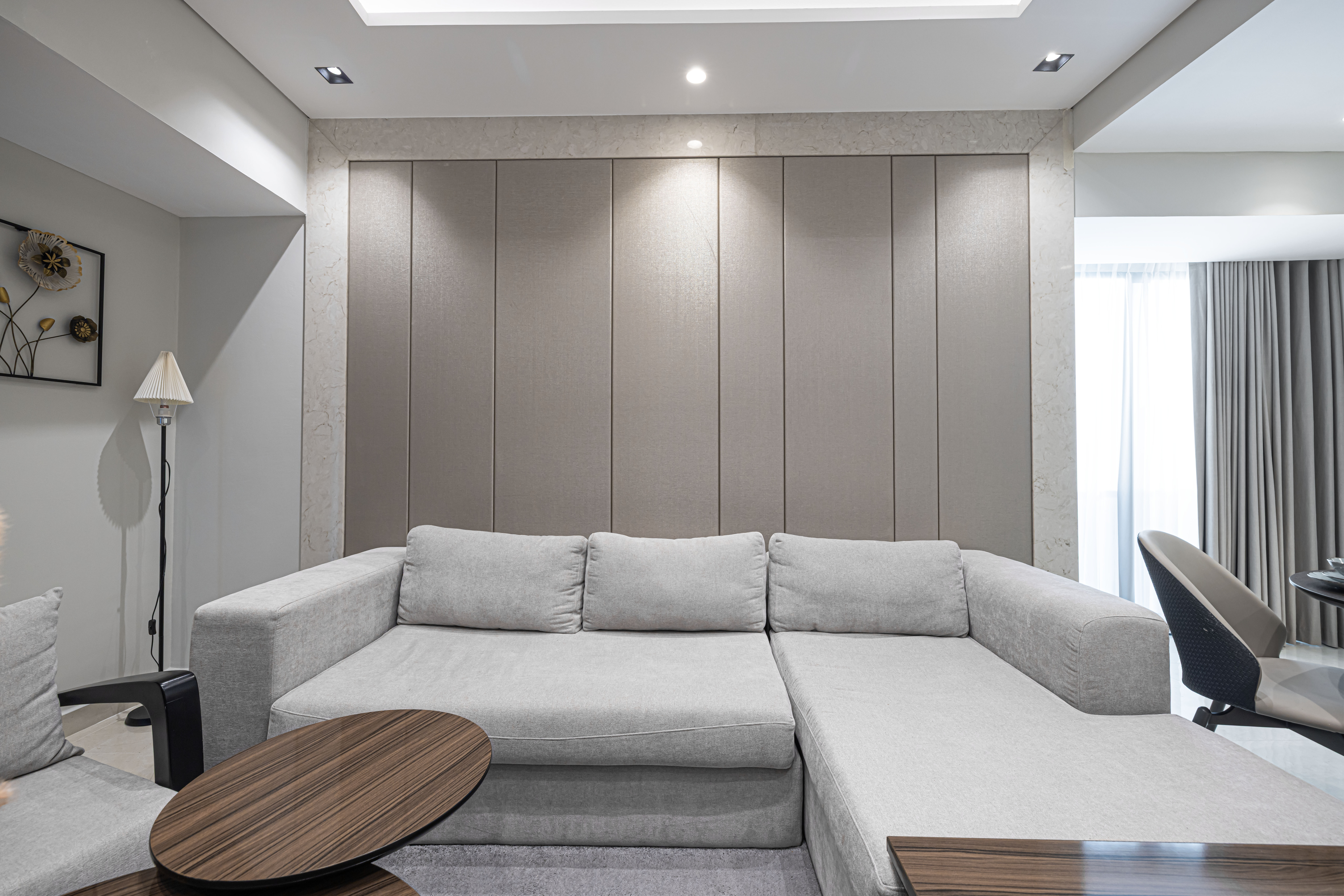 2 Bedrooms Apartment in Nobles Tower