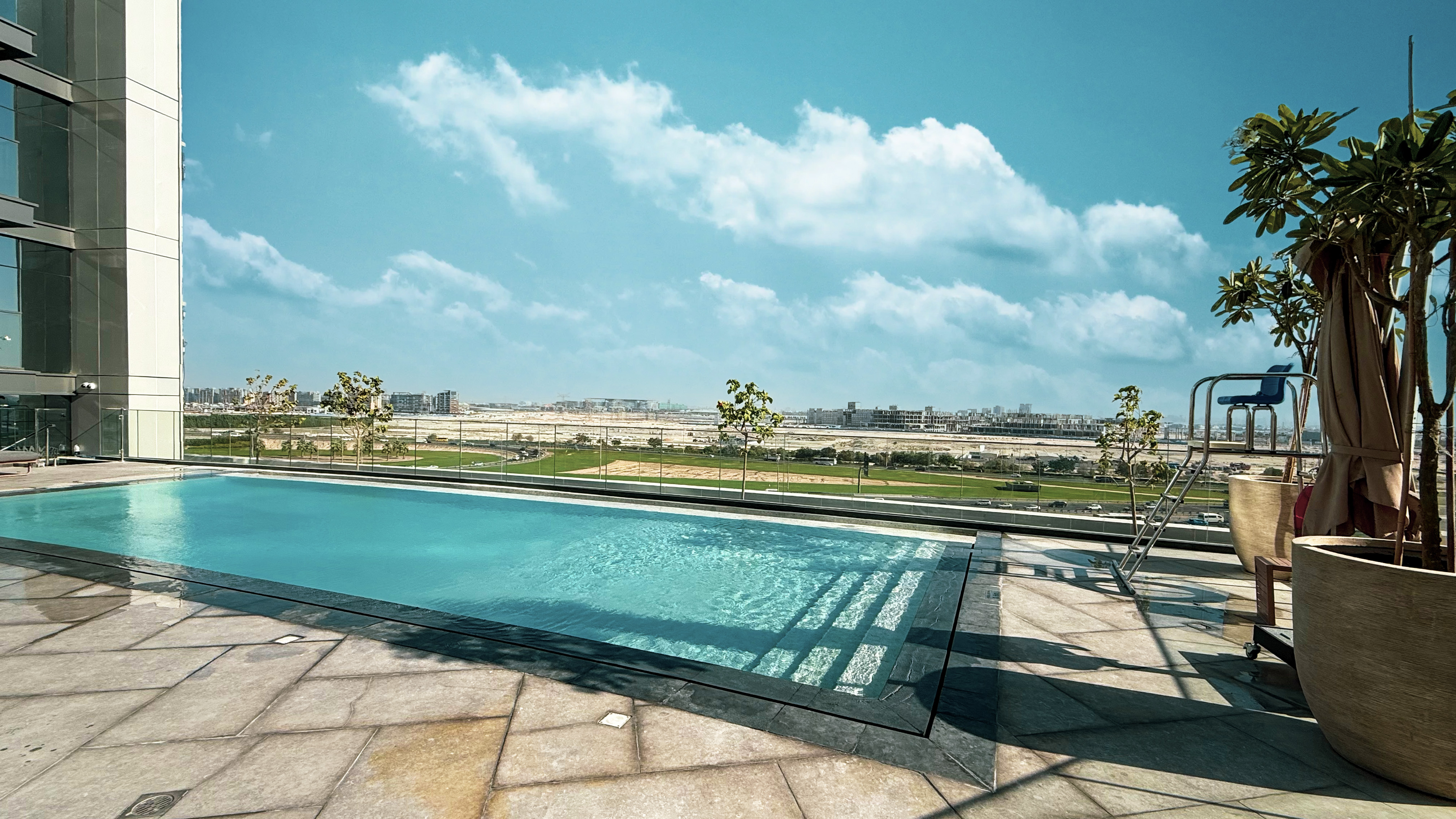 2 Bedrooms Apartment in Nobles Tower