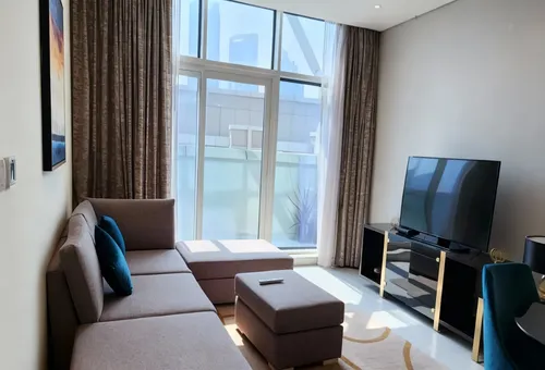 2 Bedrooms Hotel Apartment in Bay's Edge