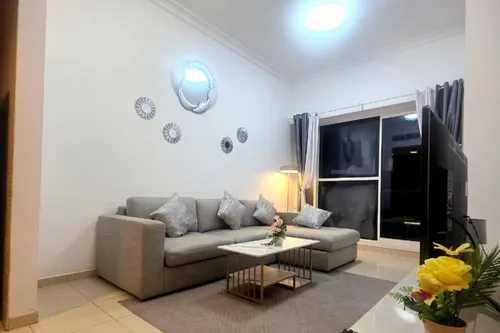 1 Bedroom Apartment in Mayfair Residency