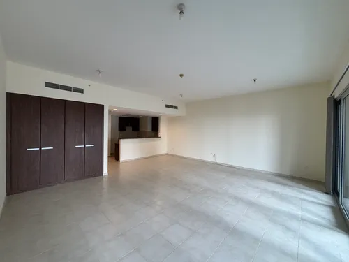 Apartment in Executive Tower L
