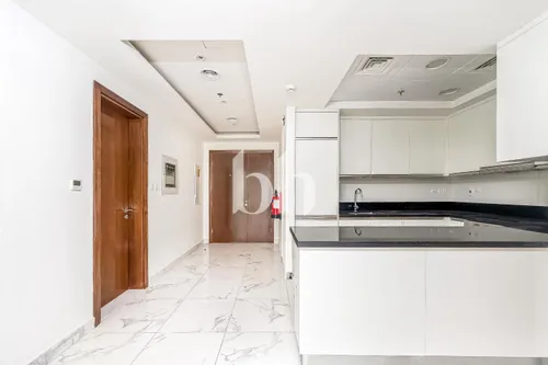 Unfurnished | Spacious Layout | High Floor