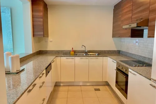  Apartment in Bay Square Building 9