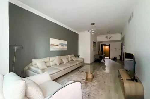 1 Bedroom Apartment in Ontario Tower