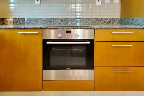 1 Bedroom Apartment in Bay Square Building 9