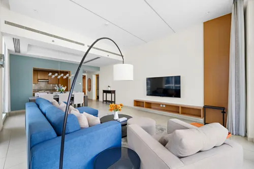 1 Bedroom Apartment in Bay Square Building 9