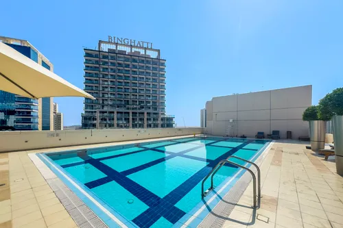 1 Bedroom Apartment in Bay Square Building 9