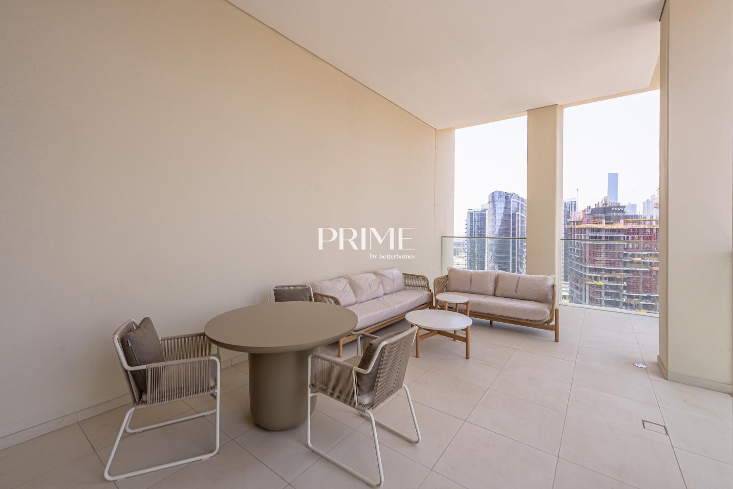 2 Bedrooms Apartment in Residence 22