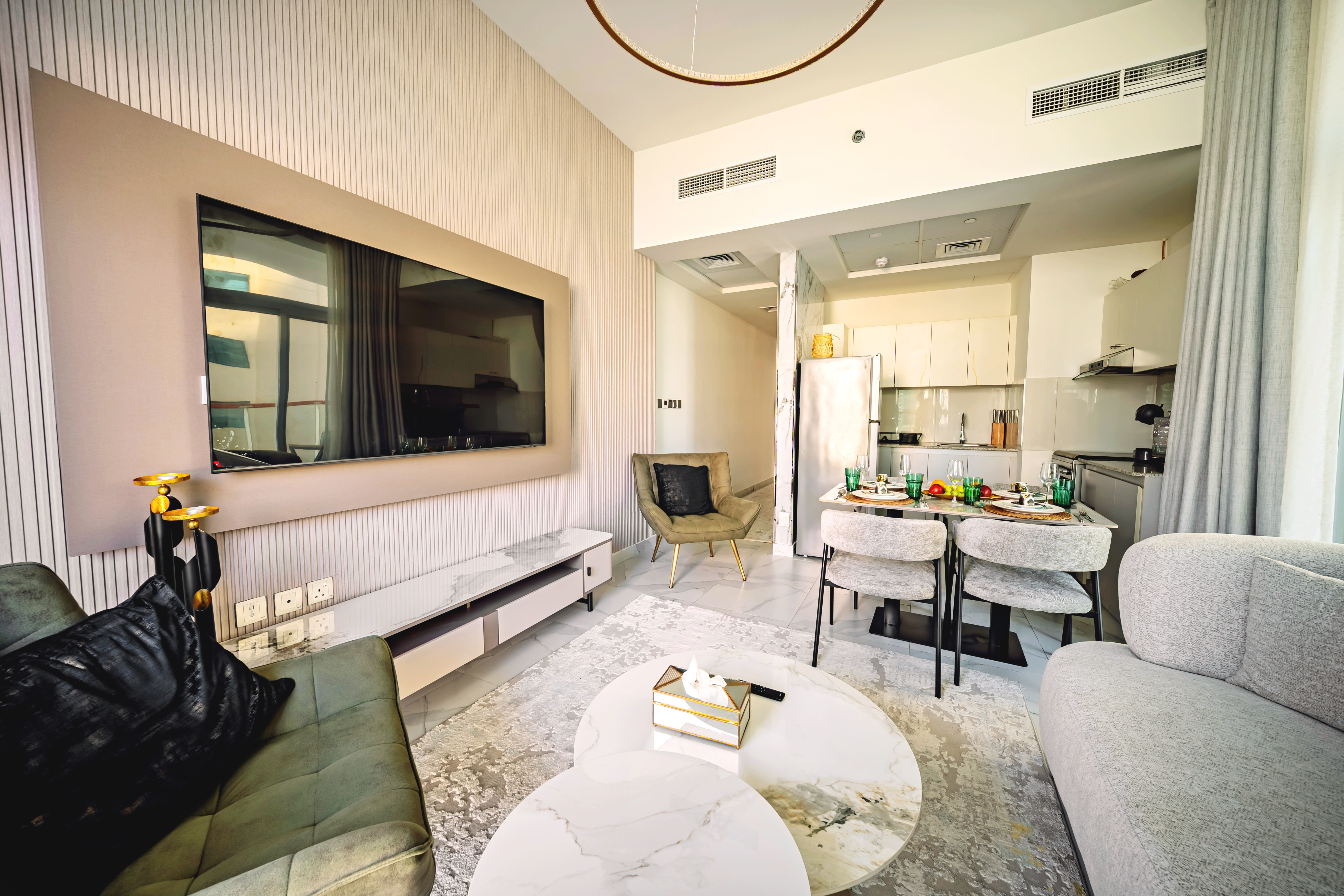 2 Bedrooms Apartment in Millennium Binghatti Residences