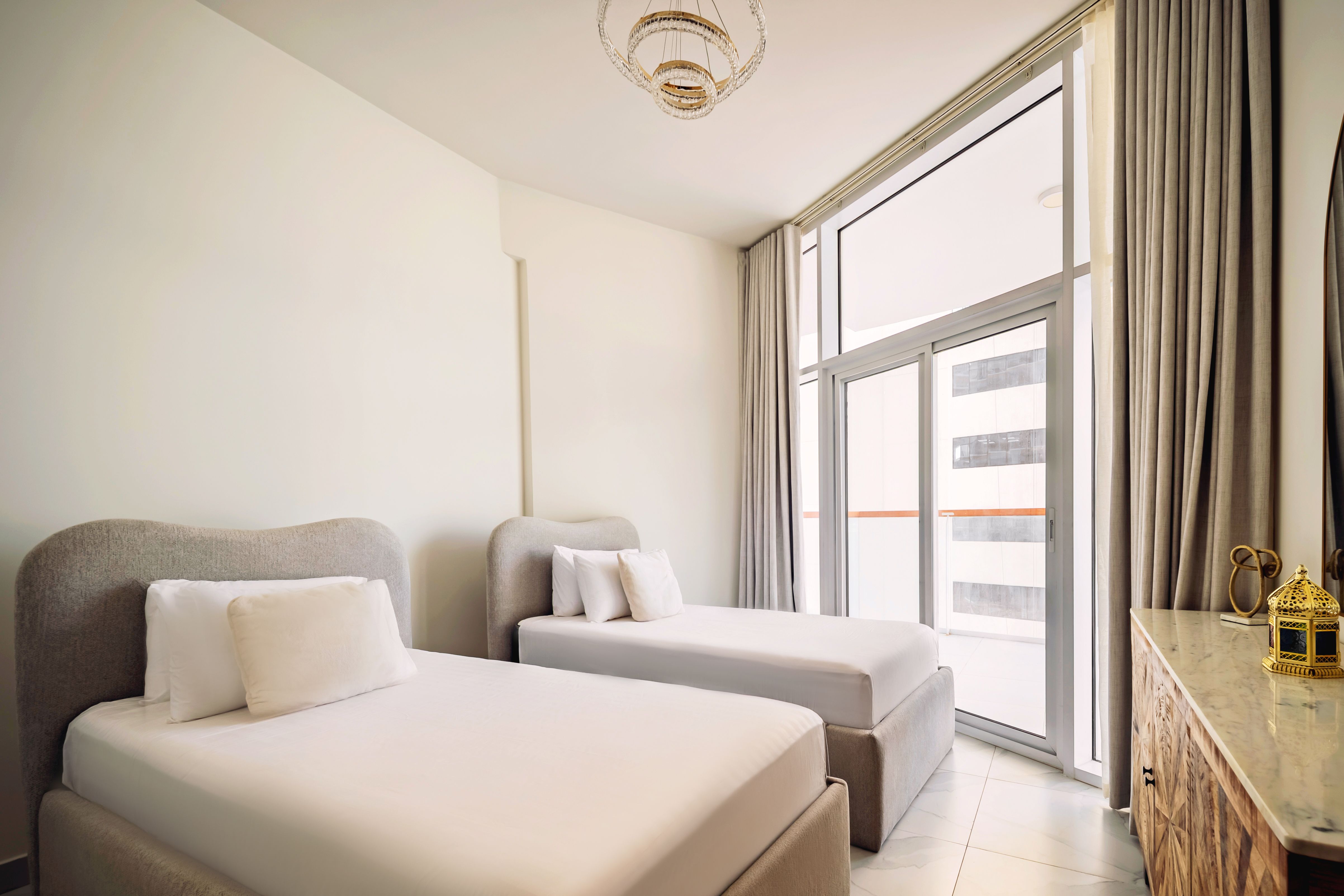 2 Bedrooms Apartment in Millennium Binghatti Residences