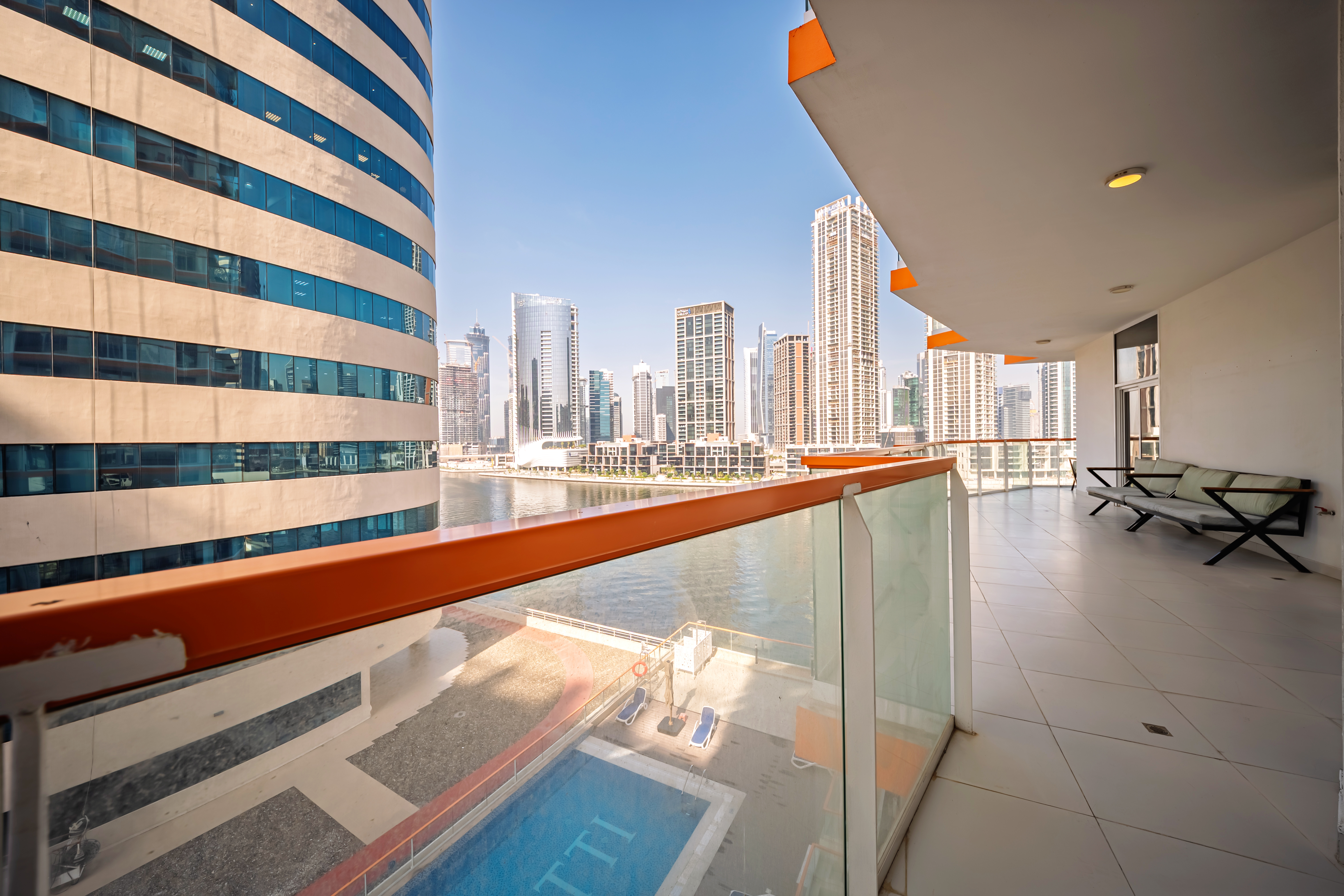 2 Bedrooms Apartment in Millennium Binghatti Residences