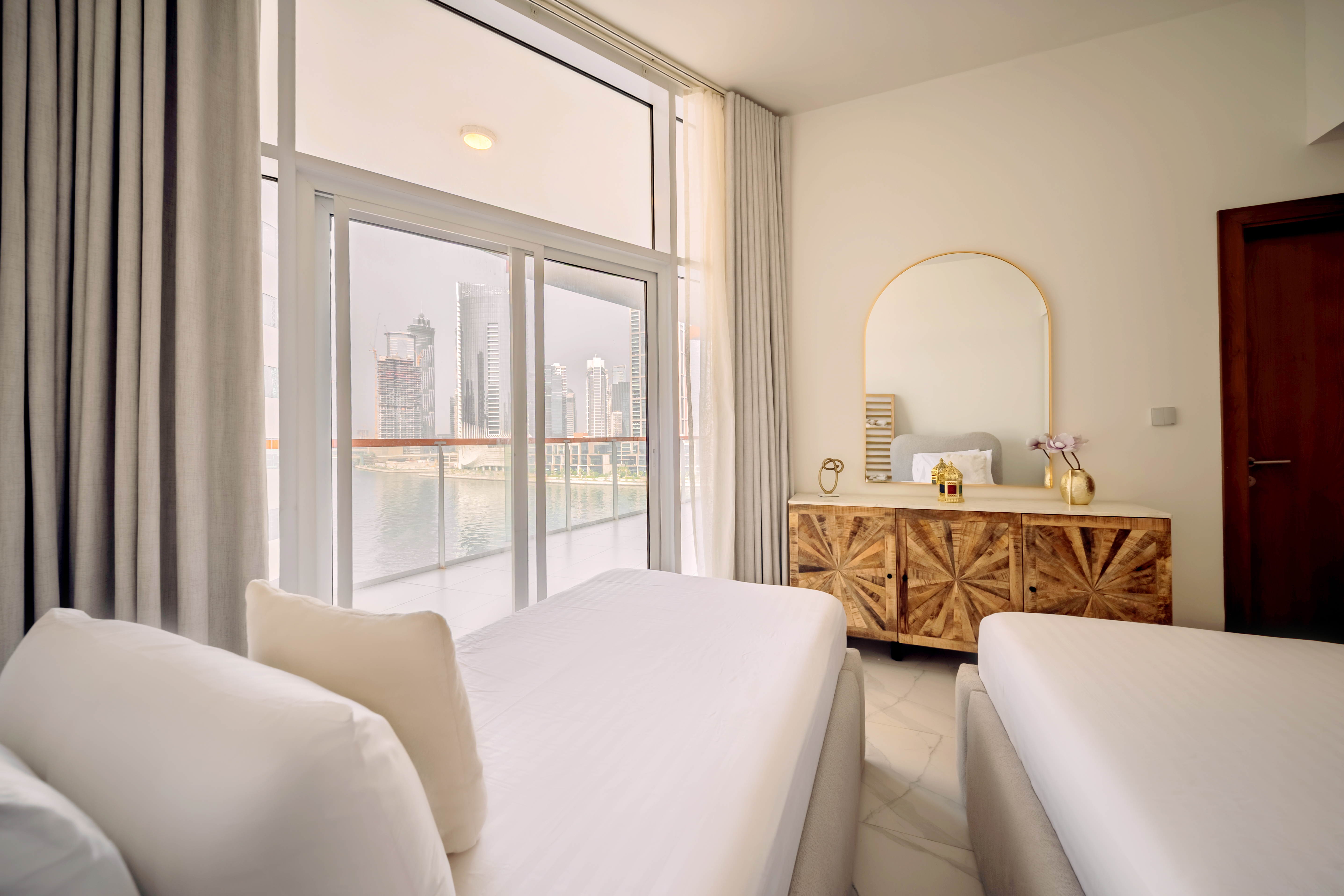 2 Bedrooms Apartment in Millennium Binghatti Residences