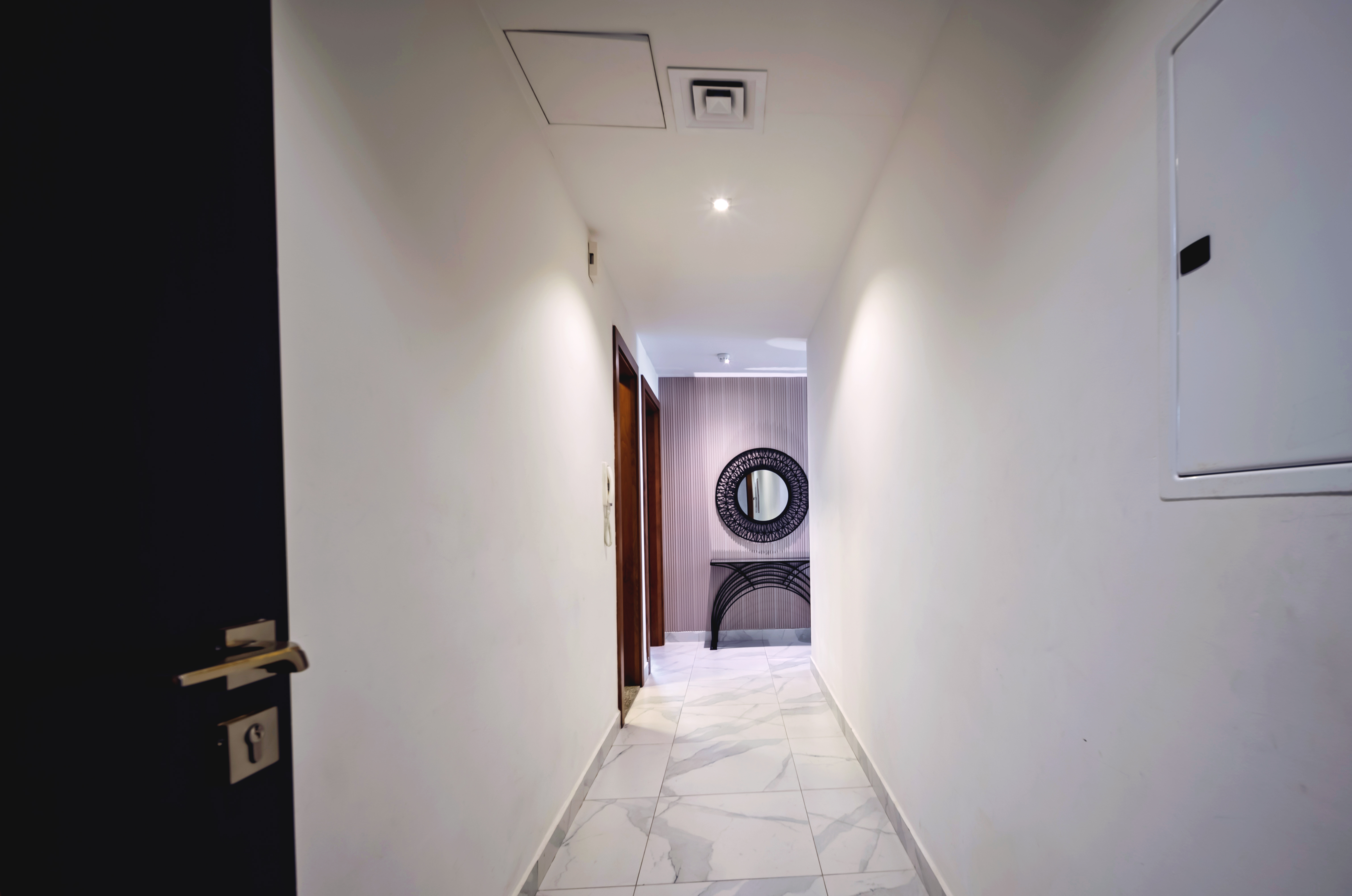 2 Bedrooms Apartment in Millennium Binghatti Residences