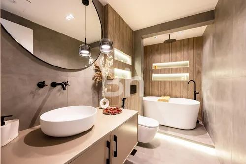 1 Bedroom Apartment in Churchill Residency Tower