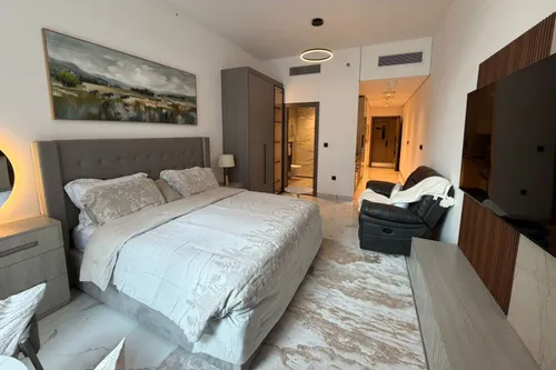  Apartment in Royal Regency