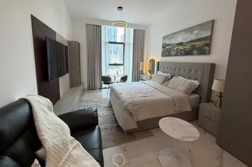  Apartment in Royal Regency