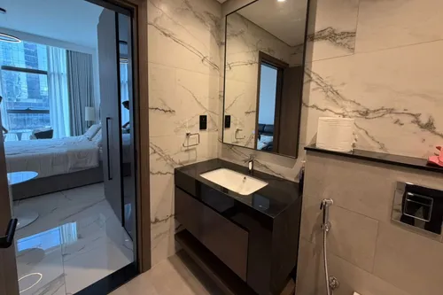  Apartment in Royal Regency